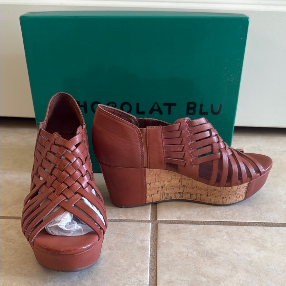Chocolat Blu Antigua 7.5 Brown Woven Platform Wedges Sundance NWT